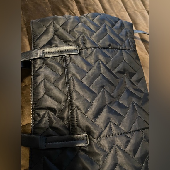 Radley London Resort Finsbury Black Quilted Handbag with 2 straps - Picture 7 of 15